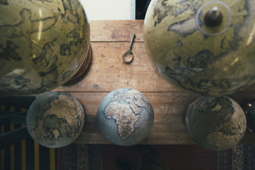 crookedindifference:  culturenlifestyle:  A Peak Inside One of the Two Hand-Crafted Globe Studios in the World London based studio Bellerby & Co. Globemakers is among one of the only two workshops in the world, which produces handcrafted globes.