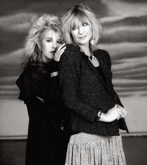 crystallineknowledge:  Stevie and Christine photographed by Aaron Rapoport in 1987