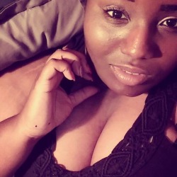 queen-adriel:  The best thing i ever did was fall in love with myself #blackout 