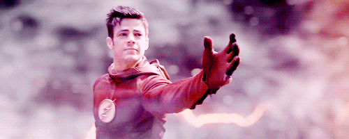 westallengifs:   The Runaway Dinosaur, The Flash CW (2016)   vs    The Flash:
