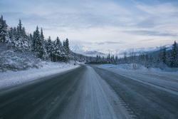 jacksonursin:Average view in Alaska.