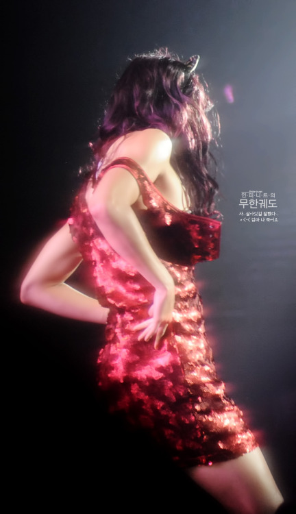 ifntsungyeol:  120211 Second Invasion Concert© 무한궤도 | do not edit, crop or remove watermark.     