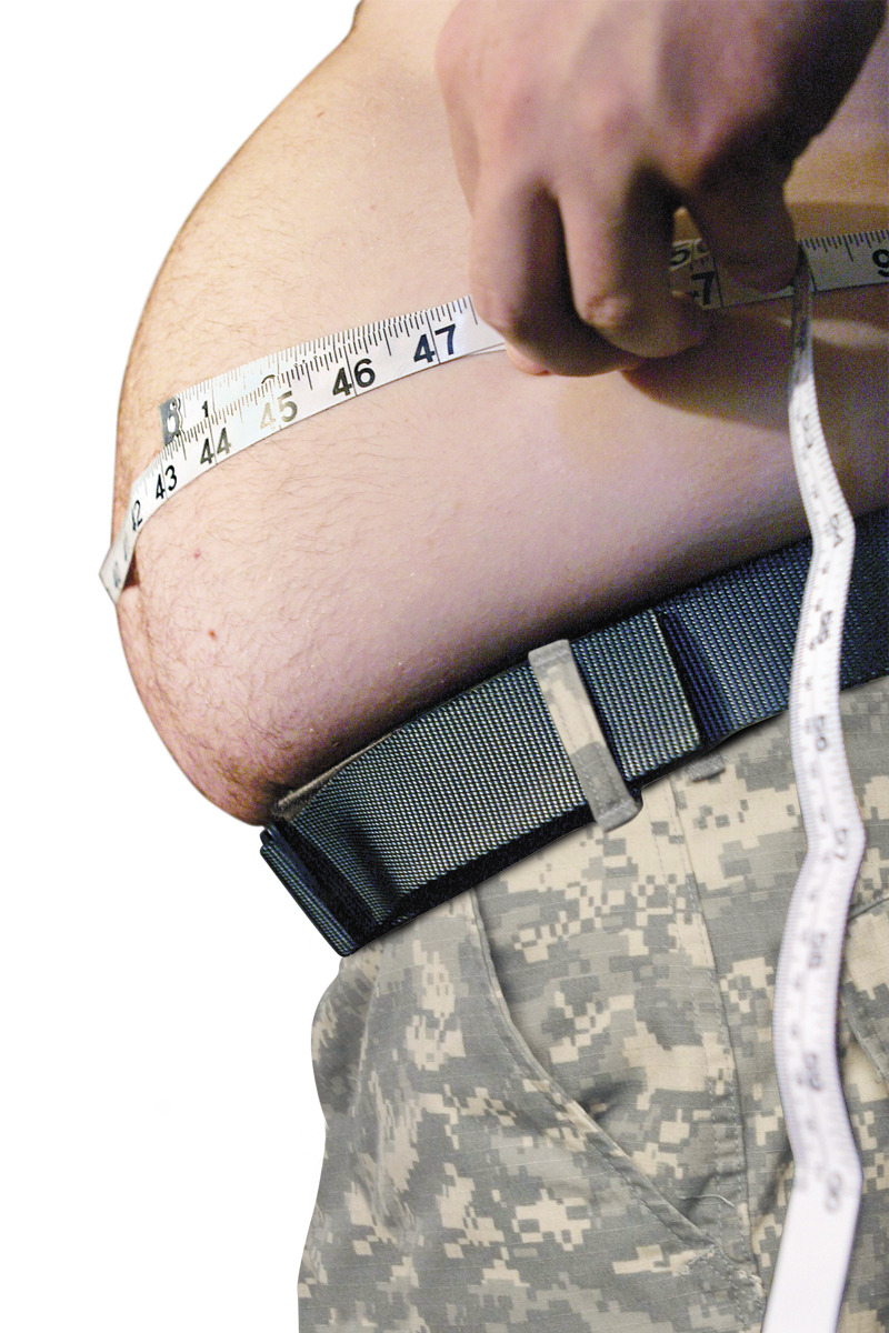 bloatmeup:  crileyt:  gato-loco: Too fat to fight? Huffing and puffing all the way