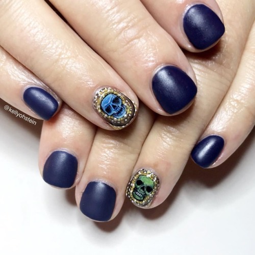 Momento Mori Jouel in @seahawks colors for Stacy! More jewelry inspired nails please!  . . #kellyohs