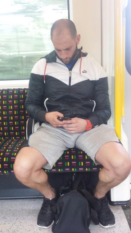 texxxas210: BULGE. I love bulges.