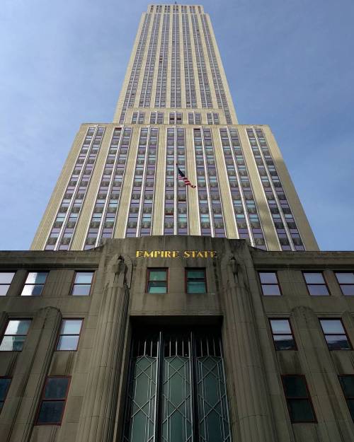 The Empire State. #LeadingLines #NYC #clearsky