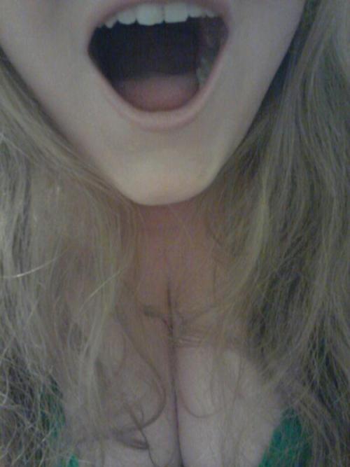 youngdominantandhung: missquietobserver:  I’m ready for you ;) Miss  Open wide, mom. Here it c