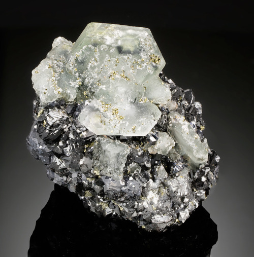 hematitehearts:  Fluorite with Sphalerite, Galena and PyriteLocality: Naica, Chihuahua, Mexico