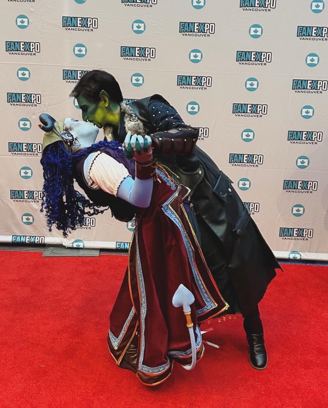 Finally took Fjord for a spin at fan expo, w the wonderful @cozysoupbowl as jester!