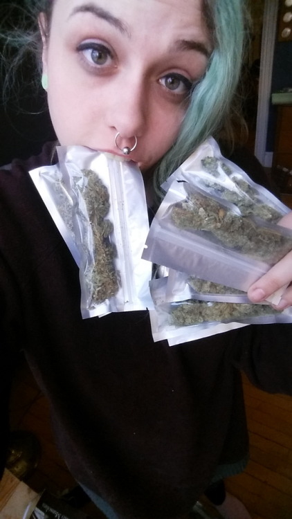 weed-breath:  When ya got 10 8ths, of course you gotta take selfies with em  (No, not all of this was mine)