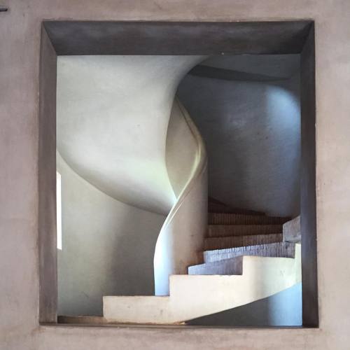 This dreamy staircase at the hotel Ksar Char-Bagh in La Palmeraie outside of Marrakech blew my mind.