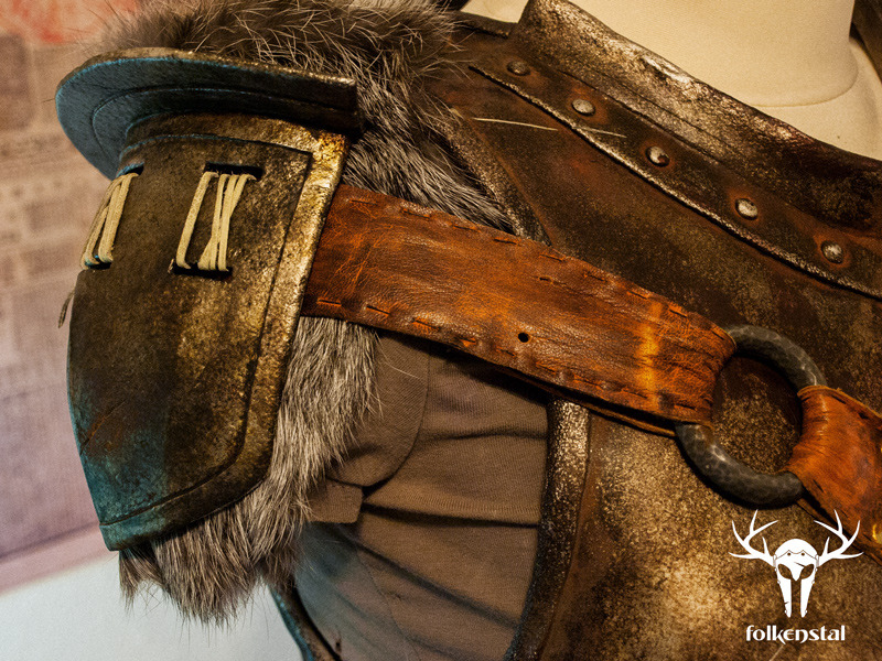 otlgaming:  Skyrim Replica Weapons &amp; Armor - Created by Folkenstal These