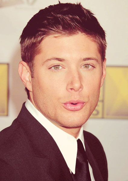 thewitchesters:  i-heart-j2m:  onlywincest:  Boy → Man Jensen Ackles 2006-2014 Critics’