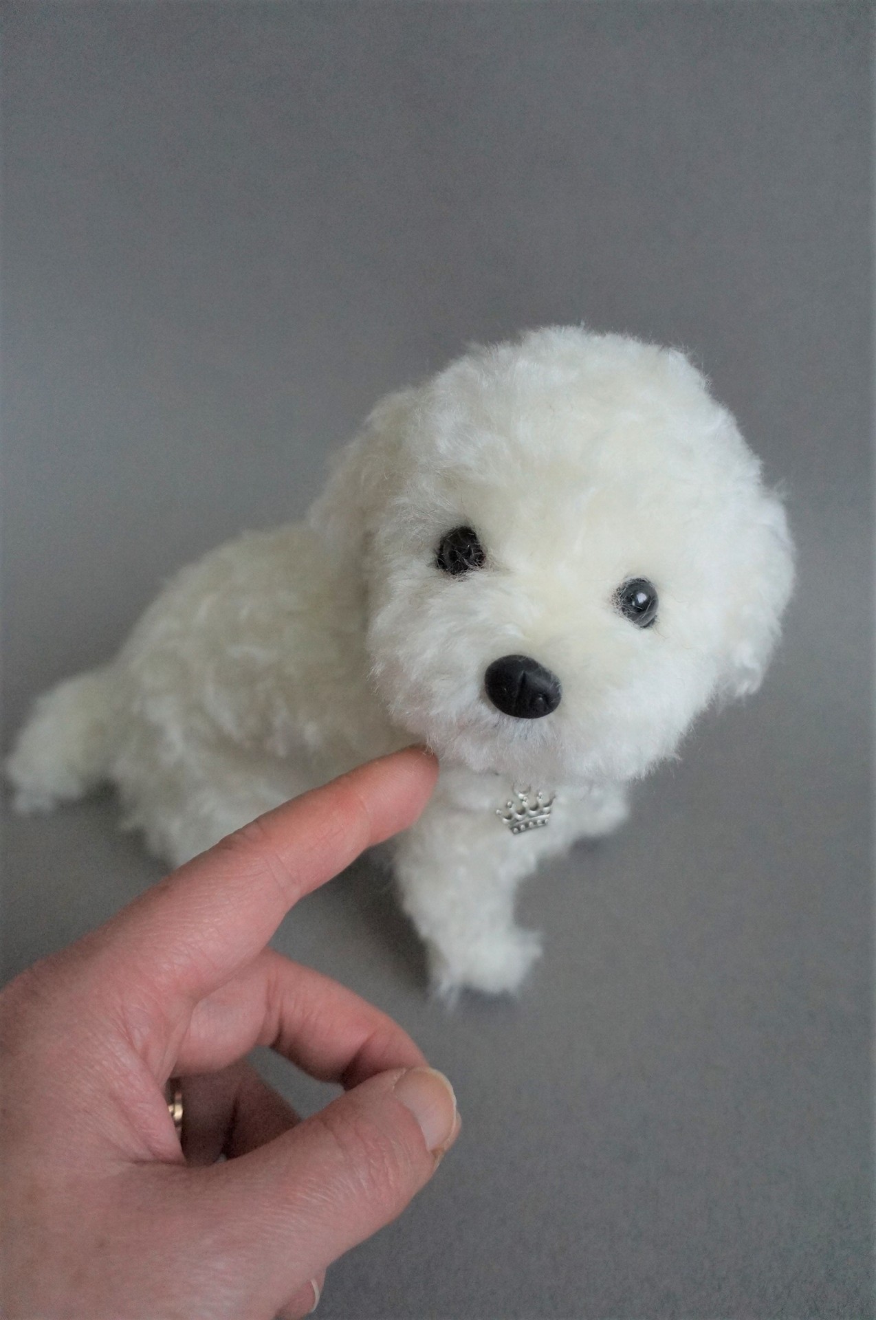 janetsneedlefelting:  I felted this Maltese puppy upon request.  I like its expression