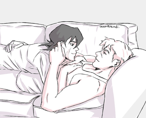 morikvendi-d:For @sheithmonth  July 25 - Free Day a quick sketch. just Shiro’s shirt is t