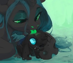 texasuberalles:Chrysalis by GrayPillow 