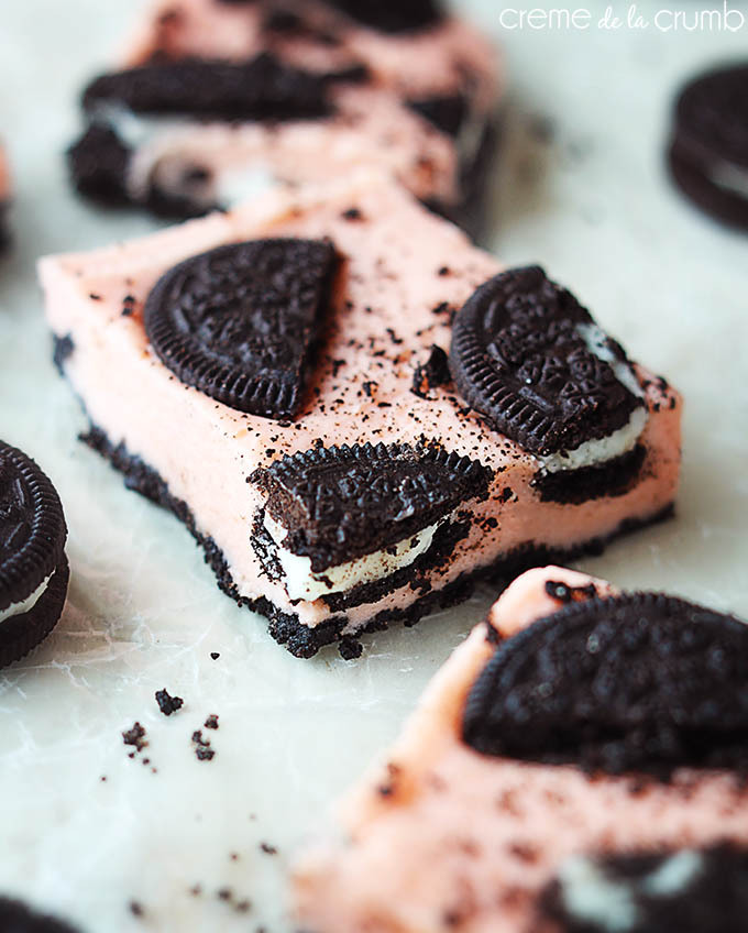 do-not-touch-my-food:  Cookies n Cream Strawberry Cheesecake Bars  *licks lips*