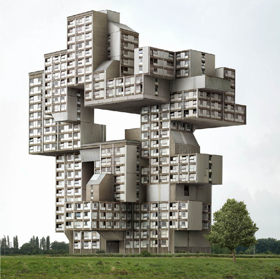 comerviajaramar:  La arquitectura de lo imposible: Filip Dujardin es un artista