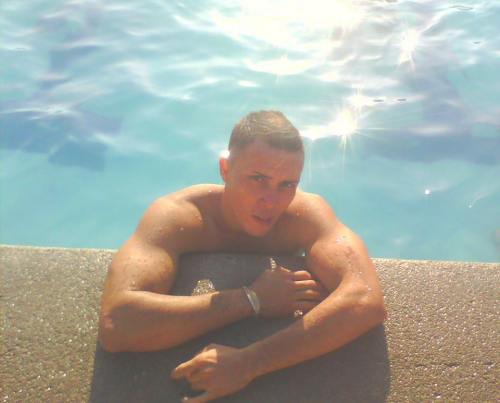 videosamedianoche:  piscina