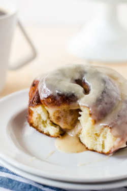 foodfuns:  Cinnamon Roll Doughnuts http://ift.tt/1PSmauG