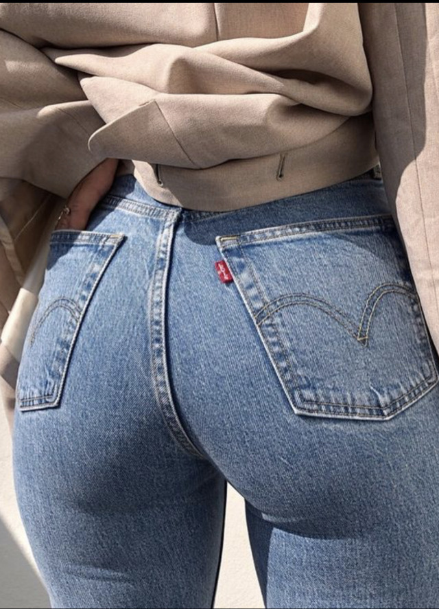 tight levi's on Tumblr