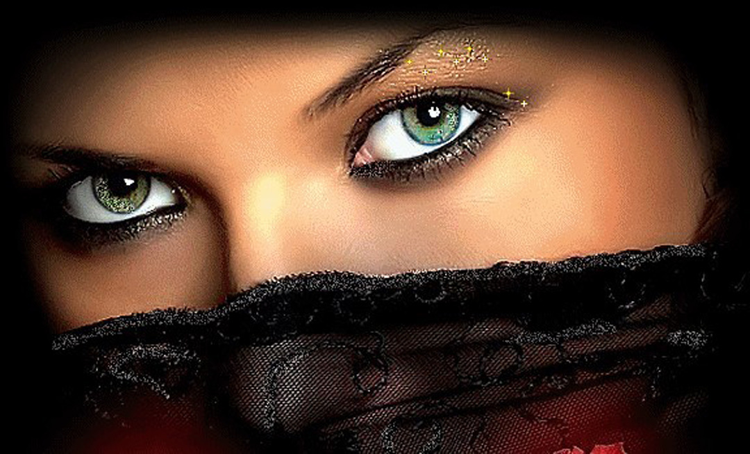 leboudoirerochic:  La puissance du regard !