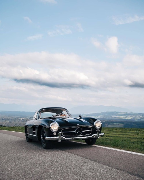 MOTORS Mercedes-Benz300 SL Gullwing@mercedesbenz @mercedesbenzitalia@mercedesbenz_de @mercedesbenzmu