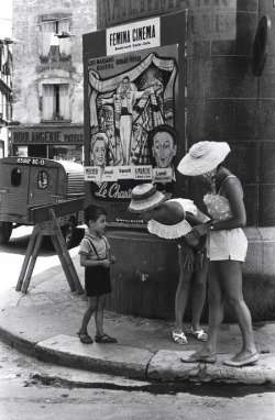 supruntu: Henri Cartier-Bresson  https://painted-face.com/