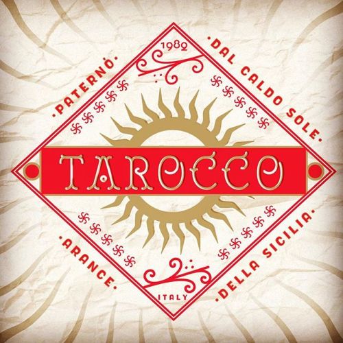 Arance Tarocco. Last Days - Royale Font Family 50% off bit.ly/royalefont - A new view on Tusc
