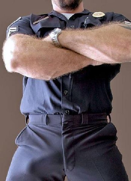 marinebuzz:  strappednloaded:  marinebuzz:  (not so) Concealed Weapon  cuff me pleez :)  will cuff u when u get here pup…..