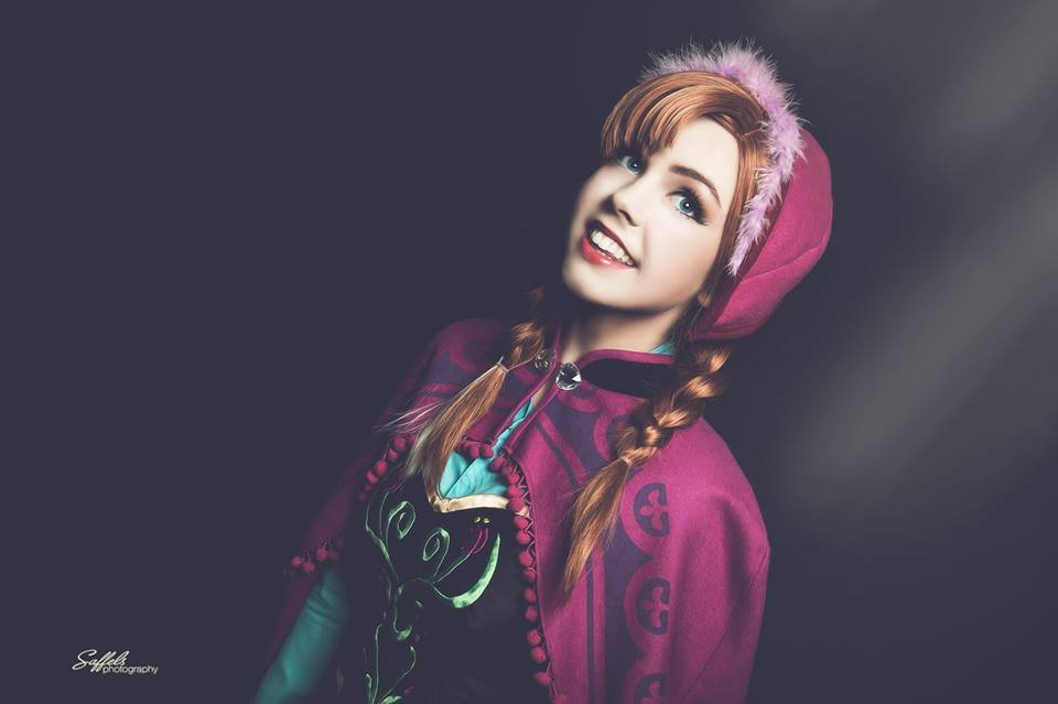 kamikame-cosplay:    Maid of Might Cosplay and LifeofShel are literally my IRL Anna