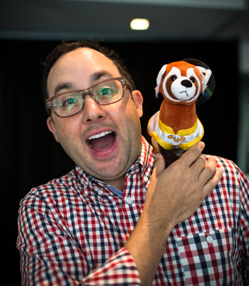 bryankonietzko: Pabu plush perched on P.J. Byrne (voice of Bolin) in the Nick lounge at SDCC.