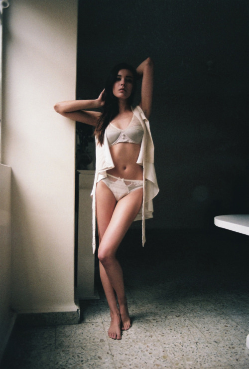 c-headsmag:  Cecilia by Cuauhtemoc Suarez for C-Heads