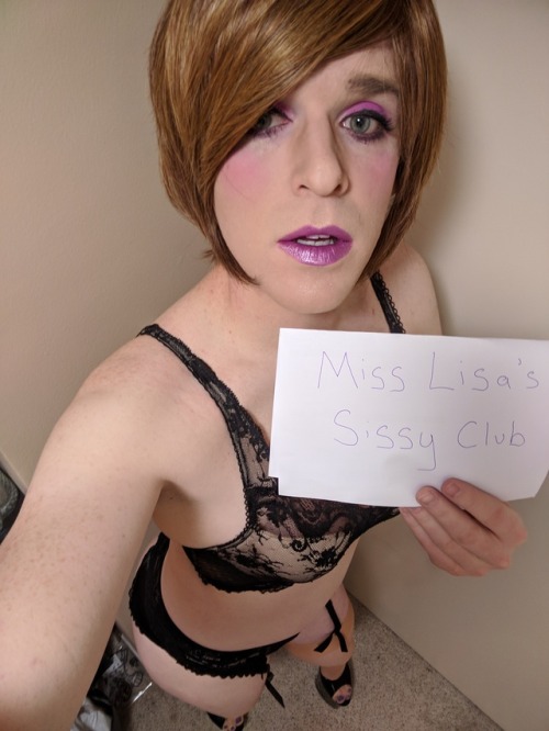 A little introductory posing and play with @misslisa4subs :)