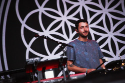 toxicremedy:  Bring Me The Horizon (by thereseeggebelgum)