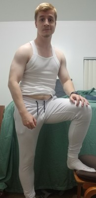 granpuff:Choose your characterI wore all white to the gym for no reason. There are, as a matter of fact, a few more pics with less clothes, but those aren’t for everyone ;)Bonus, feelin a lil cheeky