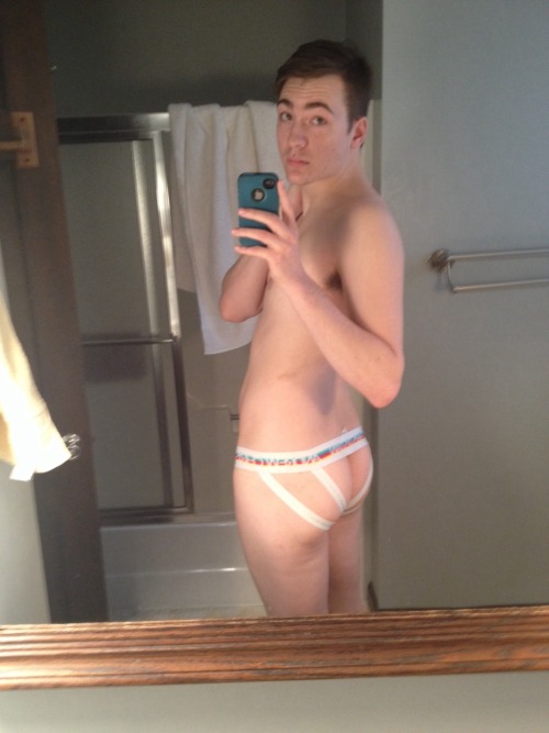 andrewchristian:  WINTER CLEARANCE + 20% OFFSHOP NOW!»> http://www.andrewchristian.com/index.php/sales.html