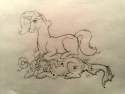 jaspersdreampool:Sile and the sleeping mare