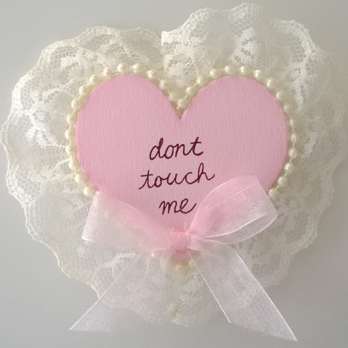 dollgirls:  -PLEASE DO NOT DELETE THIS TEXT- i’ve made a partial restock of people’s favorite pins! please check the store for current sassy heart pin stock thank you ^__^ 
