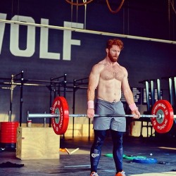 blondebarbells:  sexy ginger. with beard.