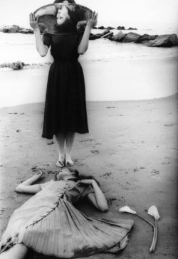 tuttiiviventi:  Francesca Woodman - Untitled, Providence, Rhode Island, 1975–1978 