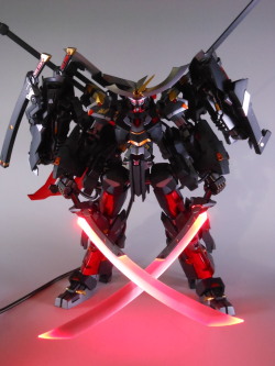 gunjap:  Frame Arms MAGATSUKI 羅刹 LEDs