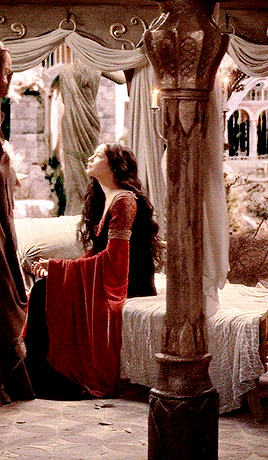 Arwen Undmiel + OutfitsTHE LORD OF THE RINGS TRILOGY2001-2003 | Dir. Peter JacksonCostume Design ByNgila