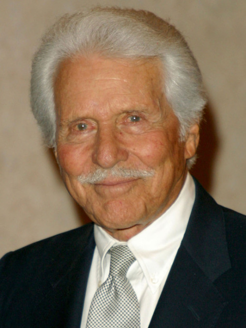 deantrippe:  themarysue:  fleetsparrow:  Efrem Zimbalist Jr. died today.  Although many know him from his live action TV roles in such series as 77 Sunset Strip and The F.B.I., I will always remember him as the wonderful voice of Alfred Pennyworth