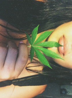 corysession:  FOLLOW ME FOR DOPE PICS ASAP :) I FOLLOW BACK 