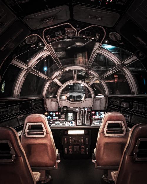 court-of-angels:  “You’ve never heard of the Millennium Falcon?” (via)