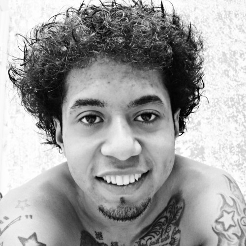 #smile #dimple #curly #curlyhair #hair #afro #curlyafro #natural #naturalhair #naturalcurly #naturallycurly #naturalcurlyhair #tattoos #tattoo #tatted #tattoomen #tattooguy #tattedup