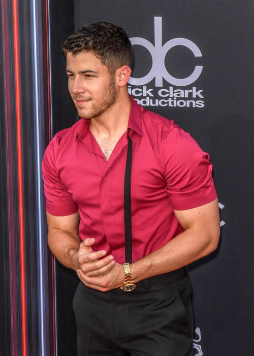 jobrosnews:  May 20: Nick Jonas attends the 2018 Billboard Music Awards at MGM Grand Garden Arena in Las Vegas, Nevada. [HQs]  