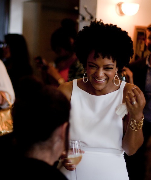 looneytoonz242:  4chairchicks:  Wedding moments from The Tiny Closet  gorgeous couple!!!