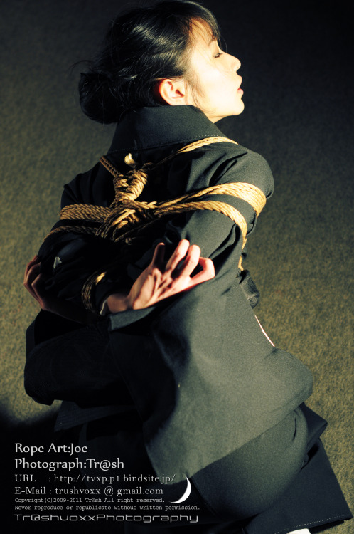 nina-aoi:  Photographer:Tr@sh tvxp.p1.bindsite.jp/